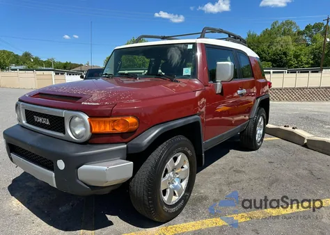 2008 Toyota Fj Cruiser z USA, uszkodzony, nr VIN JTEBU11F78K053473
